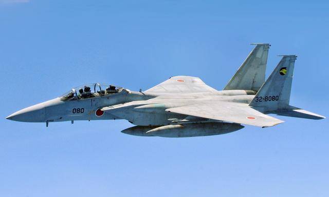 日本的F-15J也要再战15年？超级截击机F-15JSI明年开工_战斗机的