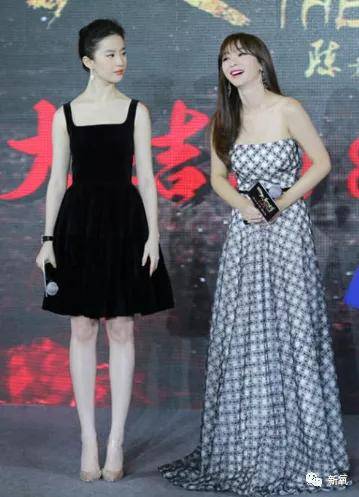 白皮|娱乐圈最新冷白皮冠军，生图让所有女星黯然失色！