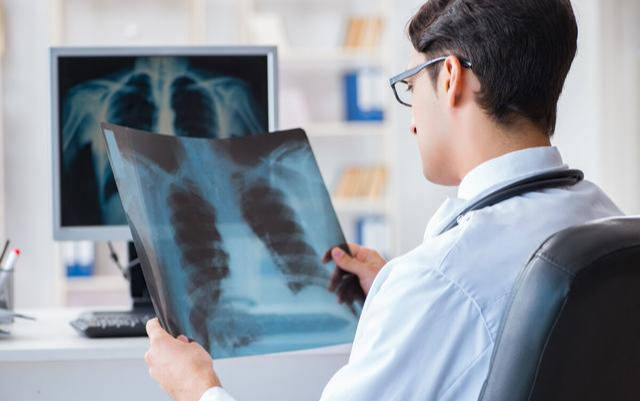 得了新冠肺炎，都会有严重的血栓后遗症？医学专家辟谣，说出实情