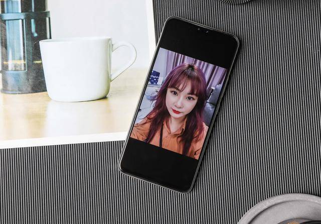 创作|年轻人对手机使用需求都有哪些方面？看看vivo S7就知道了