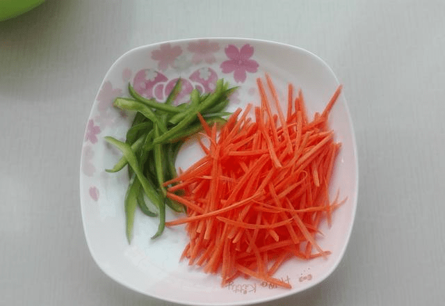 土豆丝的做法简单一点 6c6e3a5a5fd7411fa3964daa8de269aa.png
