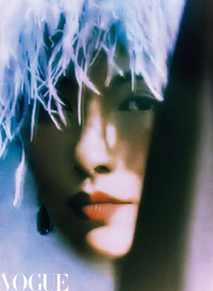 金九|章子怡再拿金九封面,戴5亿珠宝扮女神