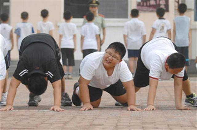邹市|减肥后帅出新高度，人家只是胖着玩有种“潜力股”叫邹市明儿子