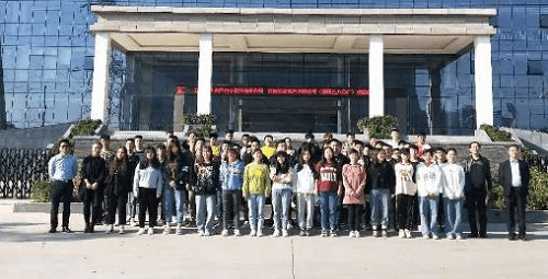 高中|西安高速铁道技工学校为不上高中的中考生支招