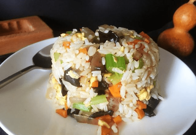 大米饭怎么蒸的更好吃 0a54699784ff47f39e2148c49bd87125.png