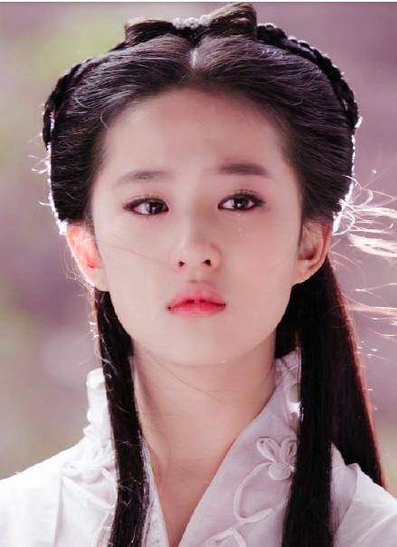 刘亦菲小姐姐真的可，她演过的五个角色，你们觉得哪个最吃你？_金庸