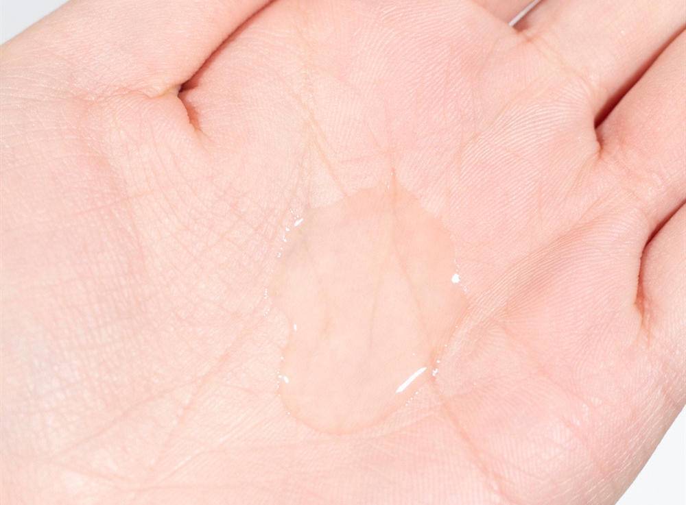 肌肤|别再跟风买了！油皮的【本命水】你喝对了吗？