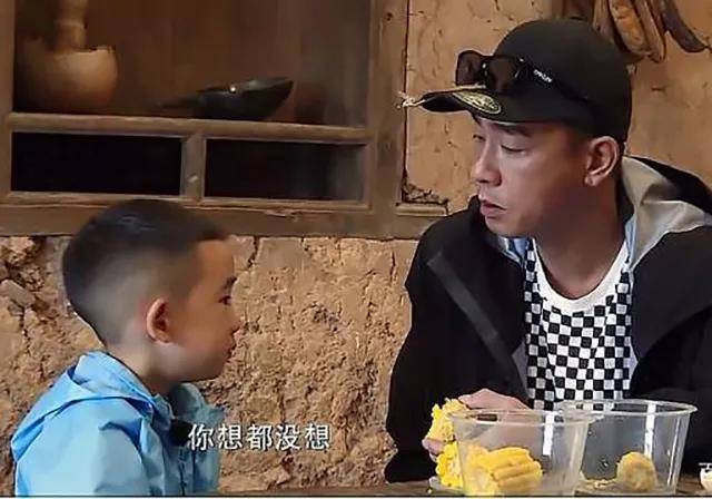 火爆陈小春把儿子养成暖男：让孩子感受到爱，是最好的教育