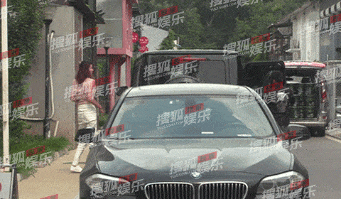 王宝强冯清同到工作室!平平淡淡似老夫老妻