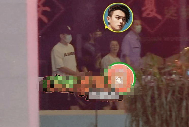又一对姐弟恋?差8岁,看上去很甜!