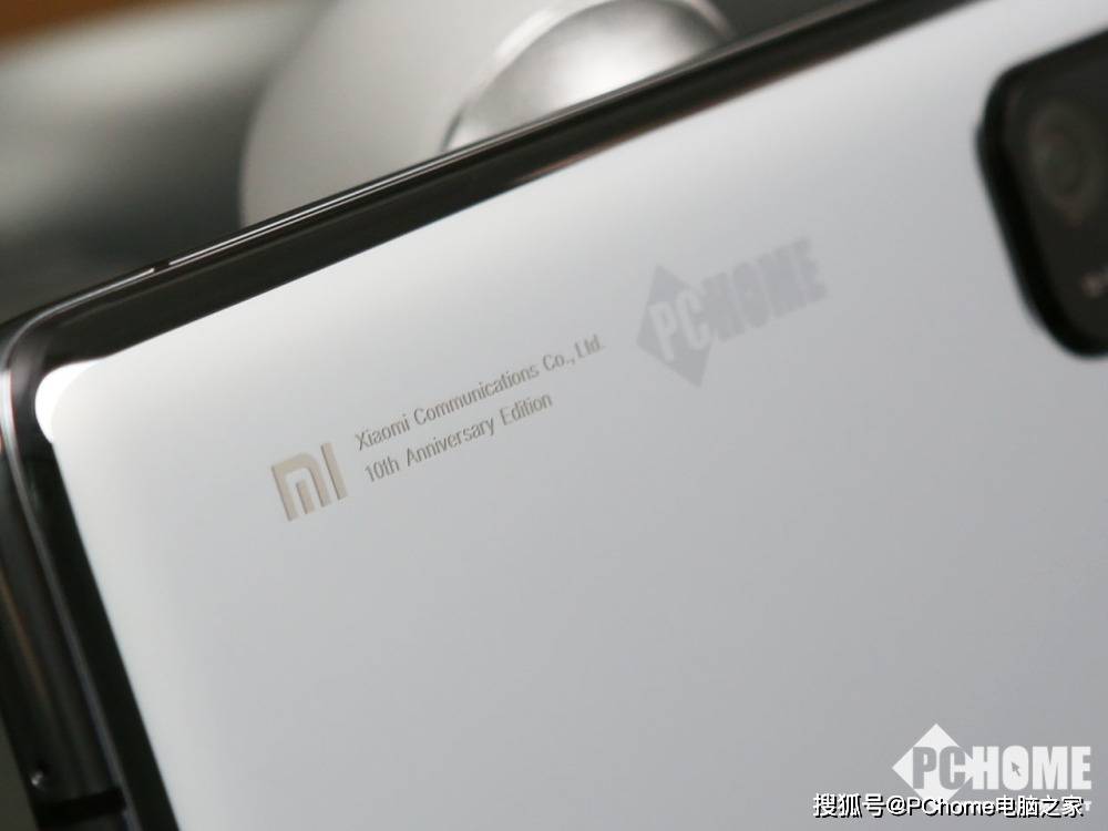 纪念版|小米10至尊纪念版图集 亮银配色量产精致镜面视效