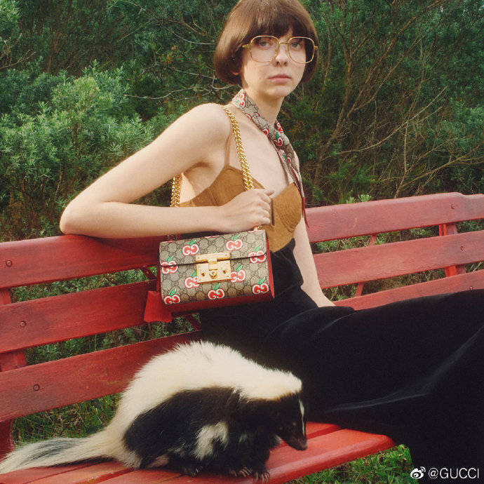 赵露思|火速头条：Gucci七夕广告里的赵露思，有甜到你吗？