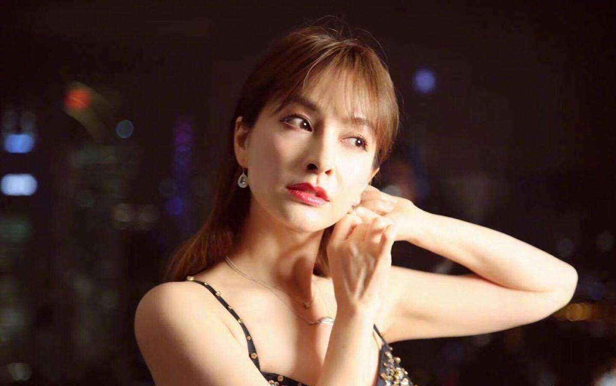 吴昕发文谈离开《浪姐》  ：用淘汰卡激励自己