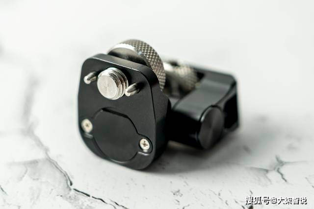 莫格|给相机搭配SmallRig斯莫格兔笼后，你必须要买的相机套件“必看”