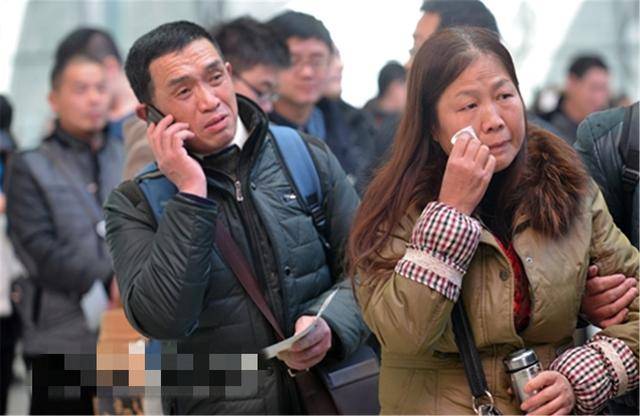 原创为了孩子父母能有多拼？为让女儿在上海中考，爸爸努力考上研究生