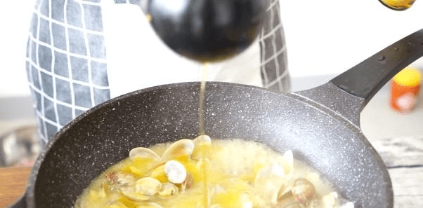 酸汤肥牛的做法视频教程 d29789fca2194a3fbb0287385ffd37fe.png