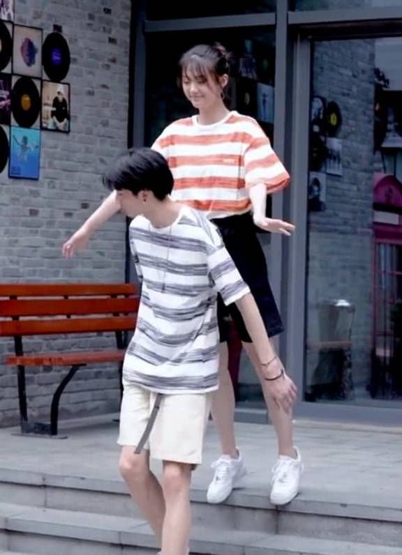 怎么样穿衣服不幼稚 e96457fa007d4021a7b0b16df0ae1faa.jpeg