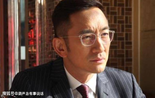 吴启华|原创他是最帅张无忌，破产却被小21岁妻子抛弃，今54岁带女儿住廉租房