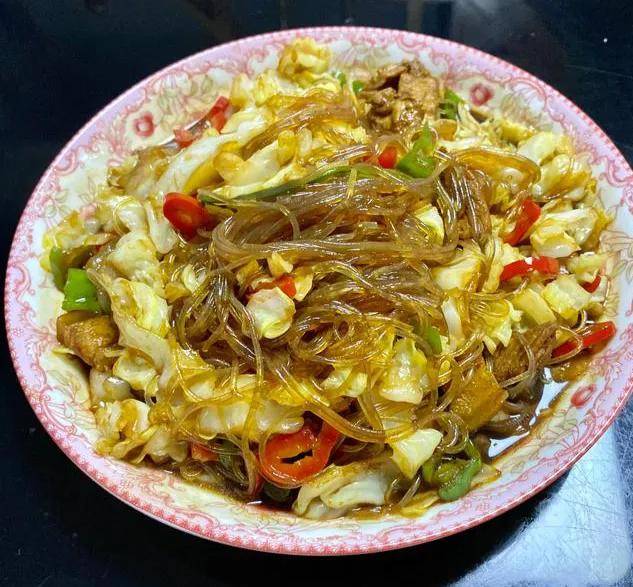 什么菜炒粉丝好吃 2bf88c0709bc48c58f1e3c1c06fb4b42.jpeg