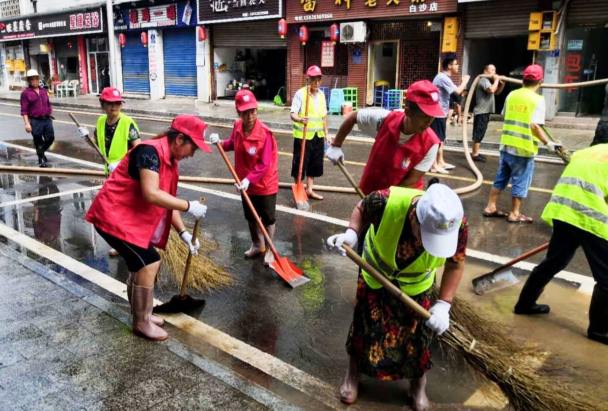 抗洪|江津区民协白沙分会志愿者奋战在抗洪救灾第一线