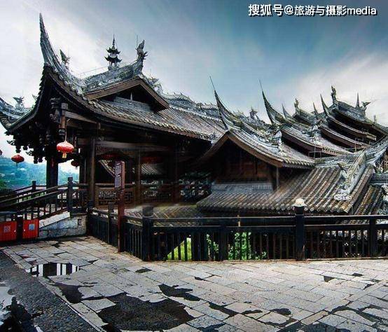 重庆最繁华的古镇，屹立4000年丝毫未变，亚洲最长廊桥也坐落于此！