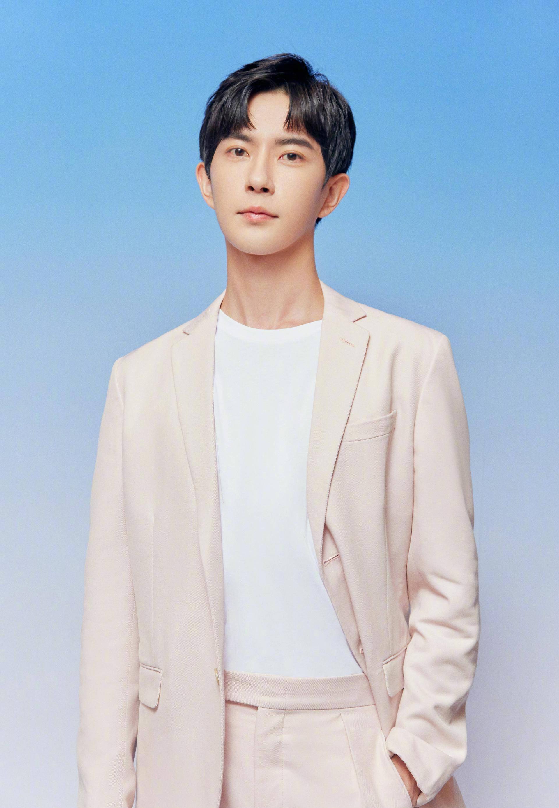 宁桓宇做爸爸啦！同届快乐男声华晨宇发展最好