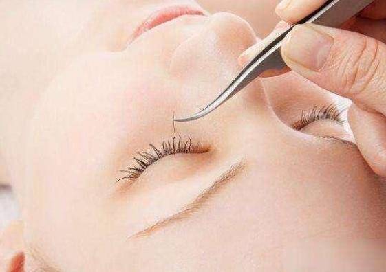 明星|看这里!手把手教你如何拥有明星同款长睫毛?