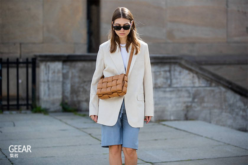 亚马逊|逆势下业绩狂涨，亚马逊将新增3500个职位！