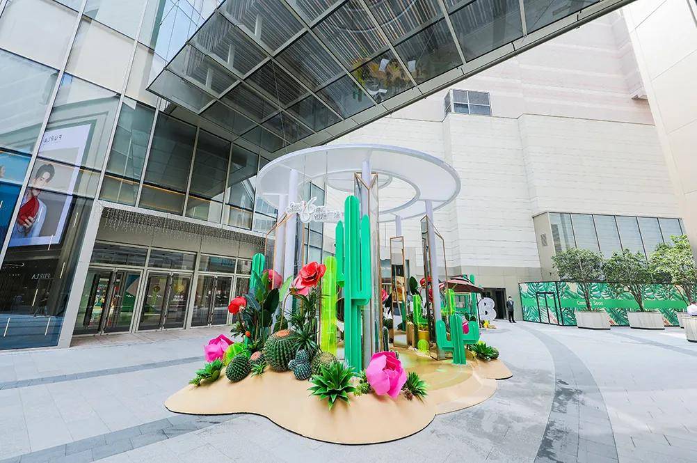 港汇恒隆彩妆大放价,爆款单品推荐,直播间独享福利限量来袭! 港汇恒隆彩妆大放价,爆款单品推荐,直播间独享福利限量来袭!