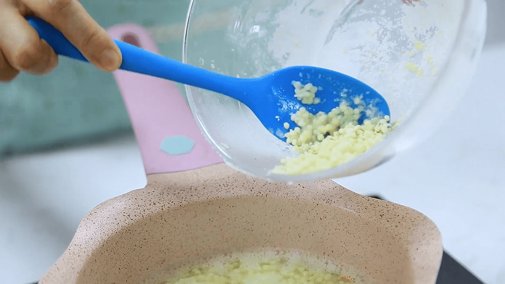 小米加什么熬粥助肝排毒 8d4d0f7c082446b38debe6b5ac1dc6f0.png