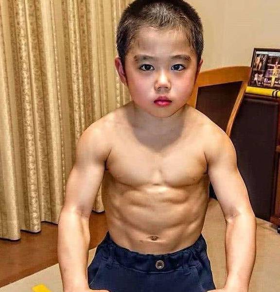 什么叫做男生完美身材 7e961255790e4d0d8a647060f5ecad68.jpeg