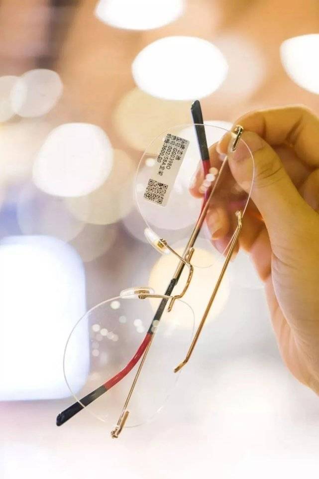 眼镜|正佳高空眼镜博览馆，1000+款网红镜框任选！