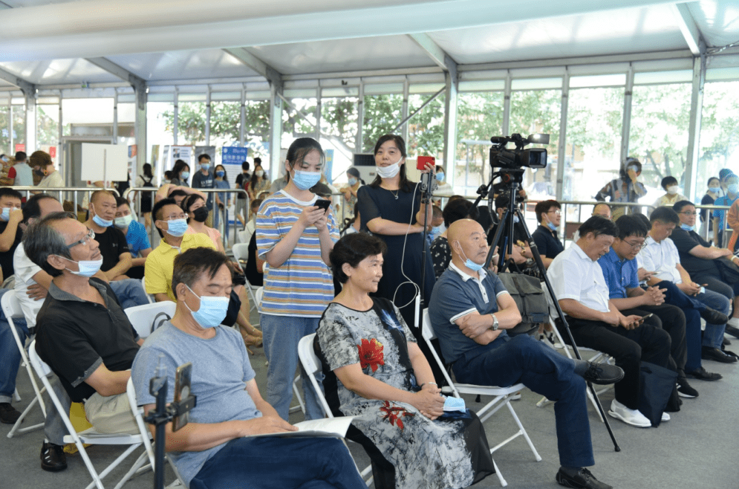 中国|澄明入心 一诗一吟—上海市贵州商会与三联书店联袂打造“站桩意向诗”发布会