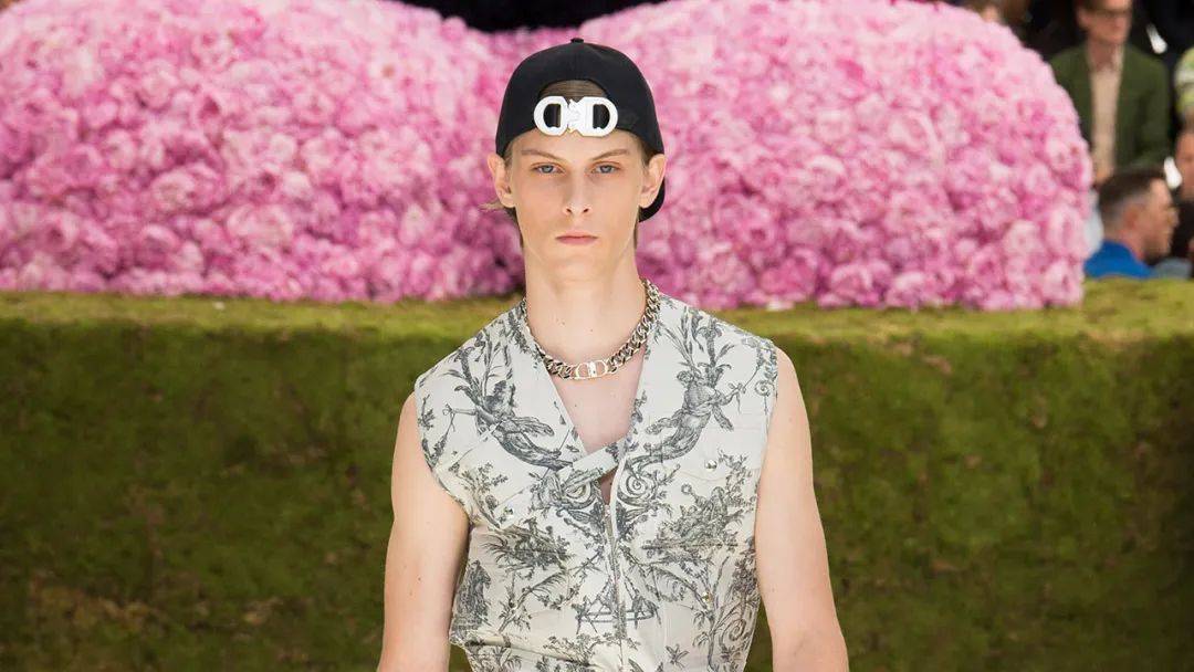 钻石|00后的“第一枚钻石”，不必等到结婚