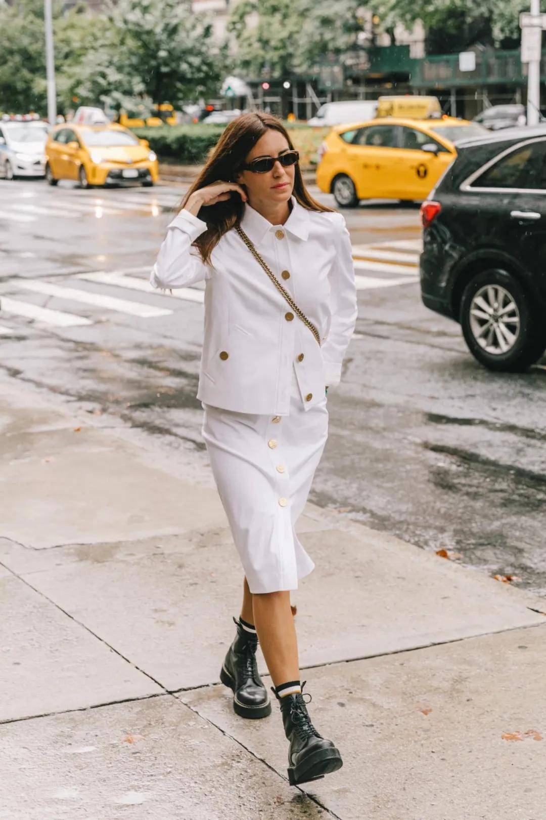 小白|今年早秋，打败小白鞋，这双鞋谁穿谁先美！