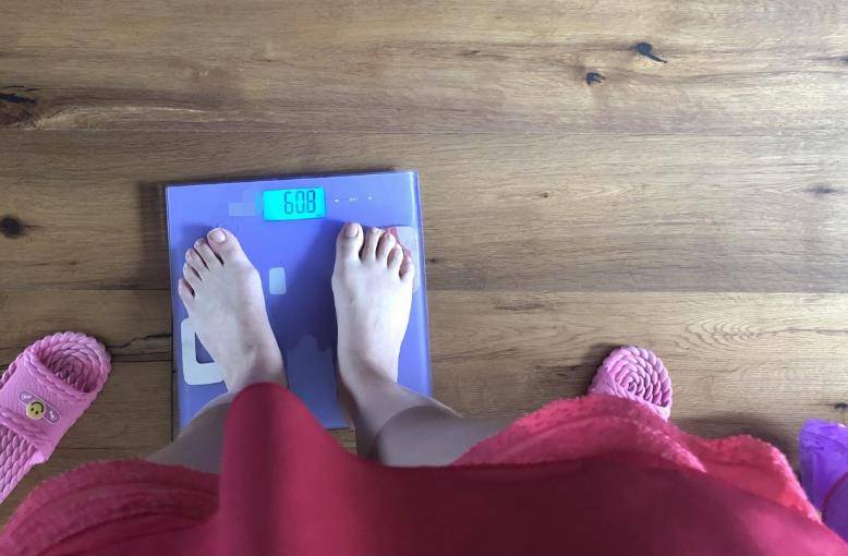 身高153到180，体重多少算标准？减肥别急，或许你还要增肥