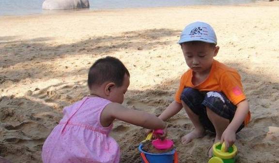 妈妈|妈妈做足了7件事，宝宝少生病少遭罪4岁前免疫力好的孩子