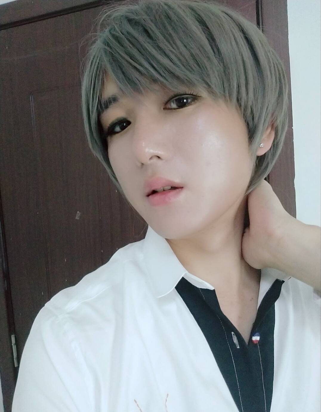 余姐|原创武僧一龙粉丝与诗人余秀华对骂，事后道歉：我错了，以后不敢了