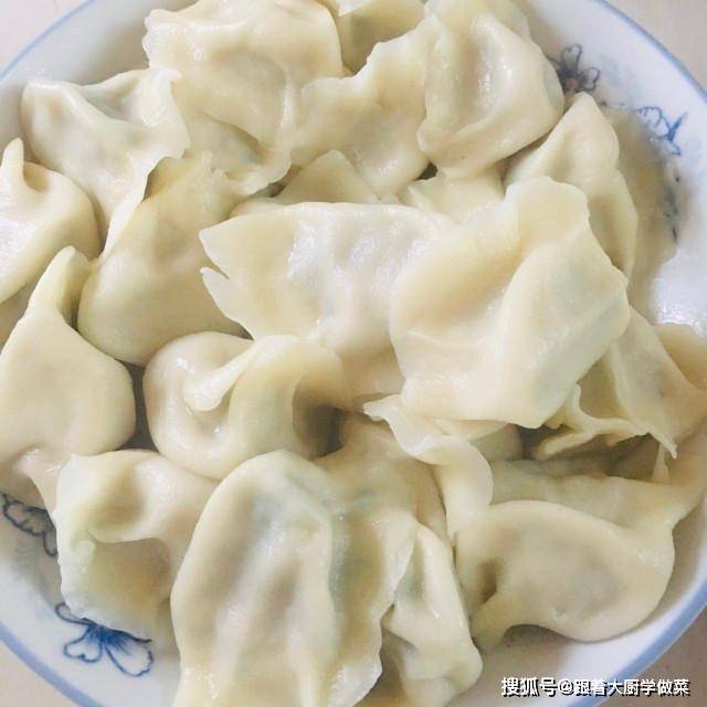 水饺|味道十分鲜美五花肉韭菜水饺