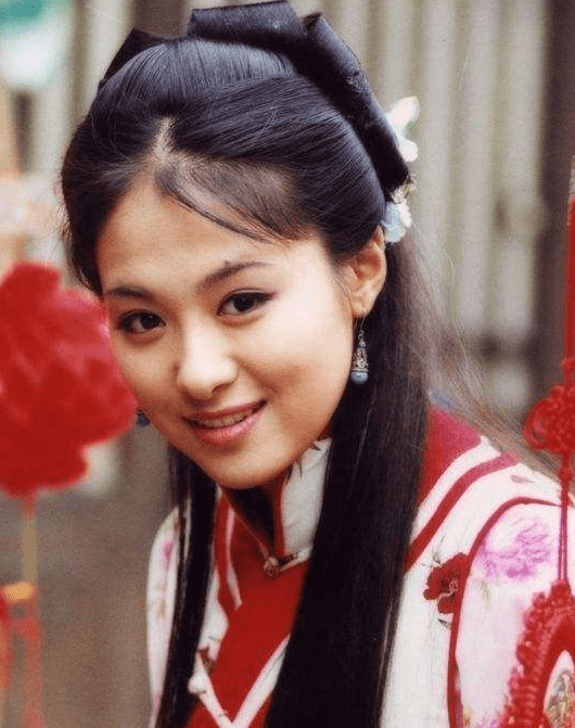 有种"毁容"叫沈傲君,年轻时美得颠倒众生,今43岁发福