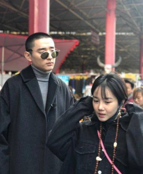 原创陈小纭于小彤官宣分手，网友：恭喜！终于分手了，陈小纭值得更好