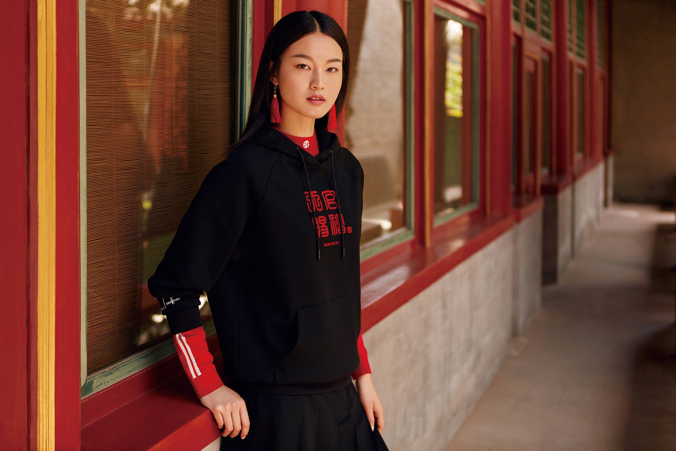 梁继远|人气超模谢欣、梁继远最新时尚大片出炉，帅美同行演绎“高端国潮”