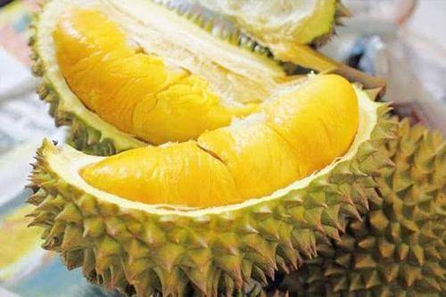 水果|容易过敏伤孩子身体，妈妈要牢记一岁前别让宝宝吃5种水果