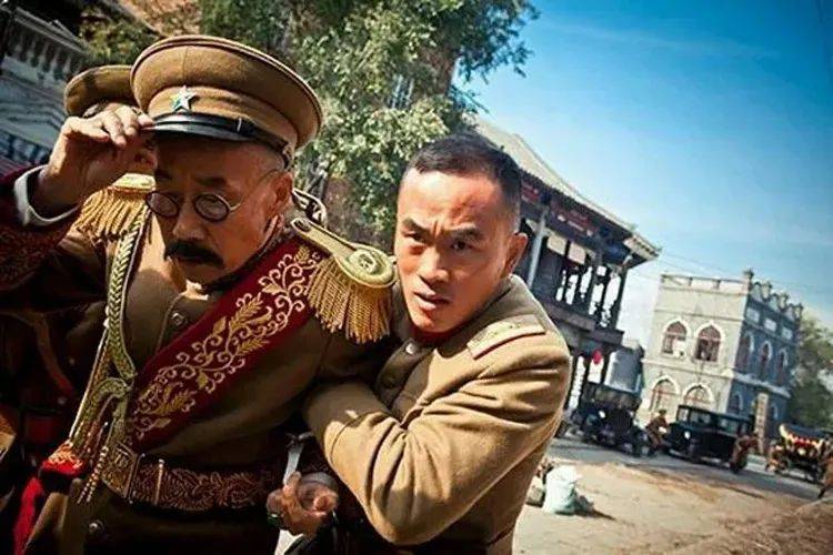 一代枭雄张作霖是中国近代史上的传奇人物,他白手起家,从绿林土匪到