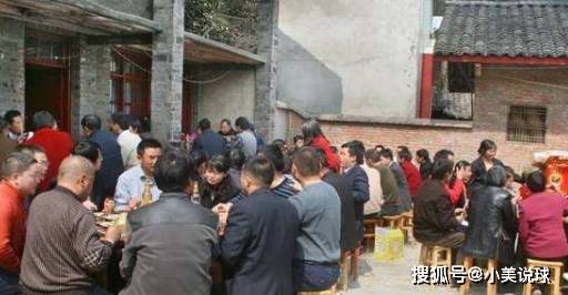 奶奶|因为奶奶的心疼举动让孩子昏迷不醒，搭上性命刚满月的宝宝