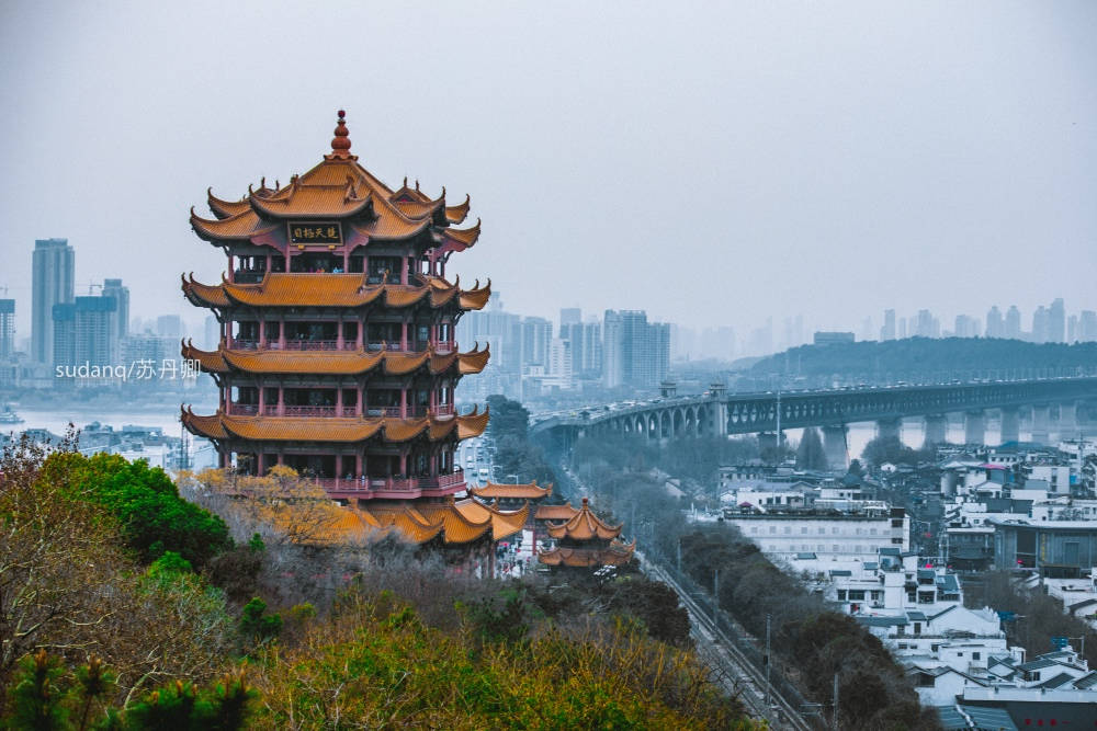 市里|武汉黄鹤楼：天下江山第一楼，繁华街市里的人间烟火