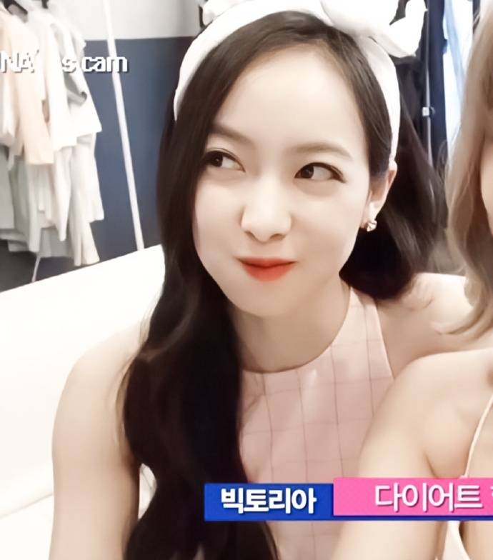 宋茜好|女星长发的样子可以有多好看？陈小纭哪像31岁，宋茜好软萌呀