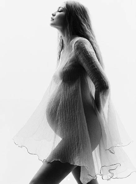 吉吉·哈迪德|Gigi性感孕妇写真曝光，合作希腊设计师湿身女神造型美艳动人