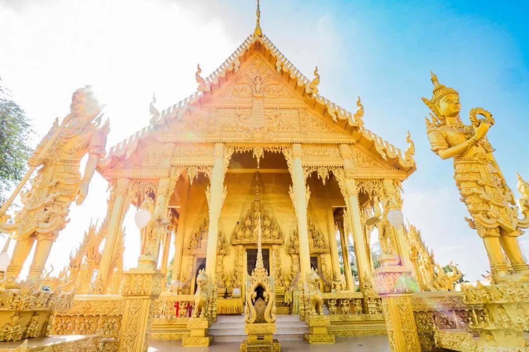 泰国10大颜值最高的寺庙蓝白粉金不够用还有蒂芙尼蓝
