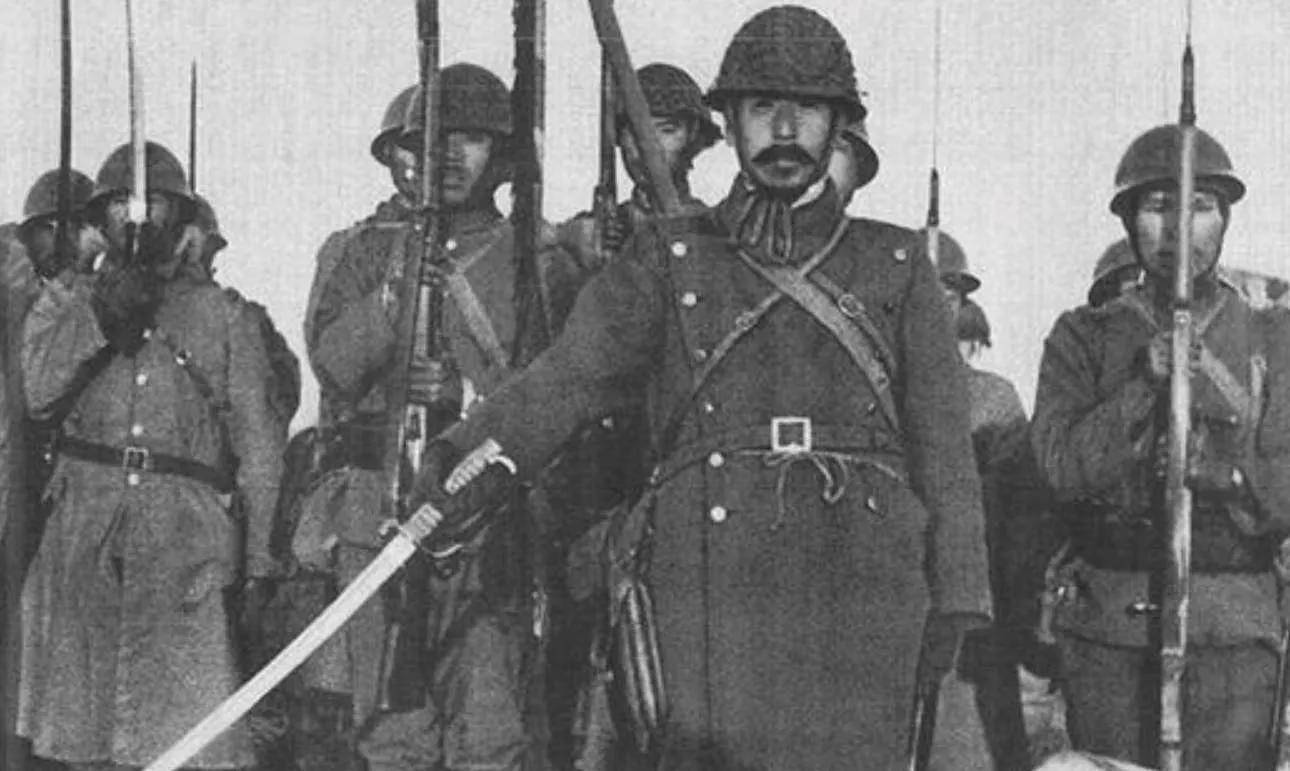 白刃战|战斗中一方要拼刺刀，另一方为何不直接开枪，双方怎么保持默契？